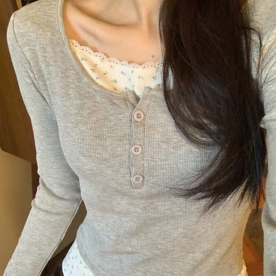 연삭 털 새로운 가을 겨울철 꽃무늬 페이크 레이어드 긴팔 나만의 것을 가져와 라. 가슴 패드 De 플러시 보온 티셔츠 기본 셔츠 이미지 4