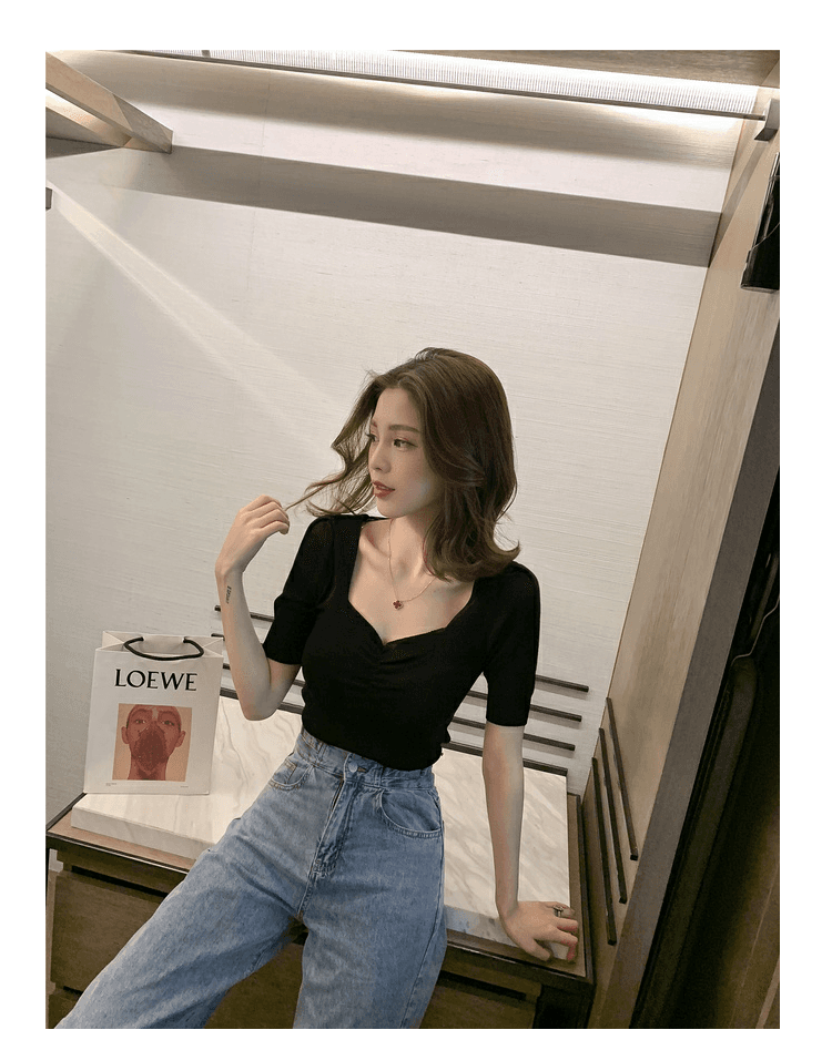 2026 여름 새로운 한국 스타일 디자인 센스 광장 칼라 펌프 Pleat 반팔 니트 스웨터 여성 chic 슬림해 보이는 조심해. 선상에서 의류 상세 이미지 2