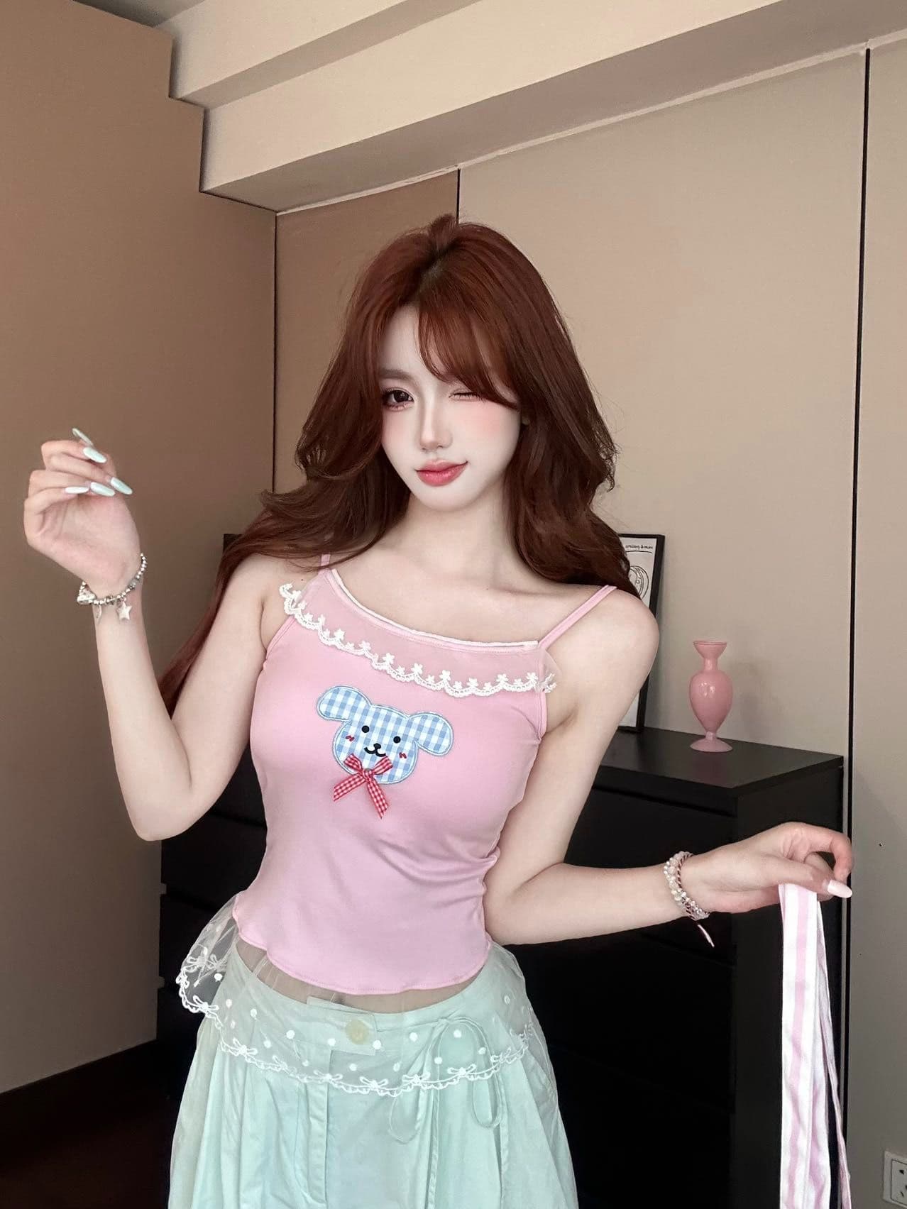 새로운 작은 대중 핫걸 k 만화 프린트 슬립 여성 허리 수축 여름 몸매 가꾸기 슬림해 보이는 벨트 가슴 패드 인사이드 가져 가라. 튜브탑 상세 이미지 24