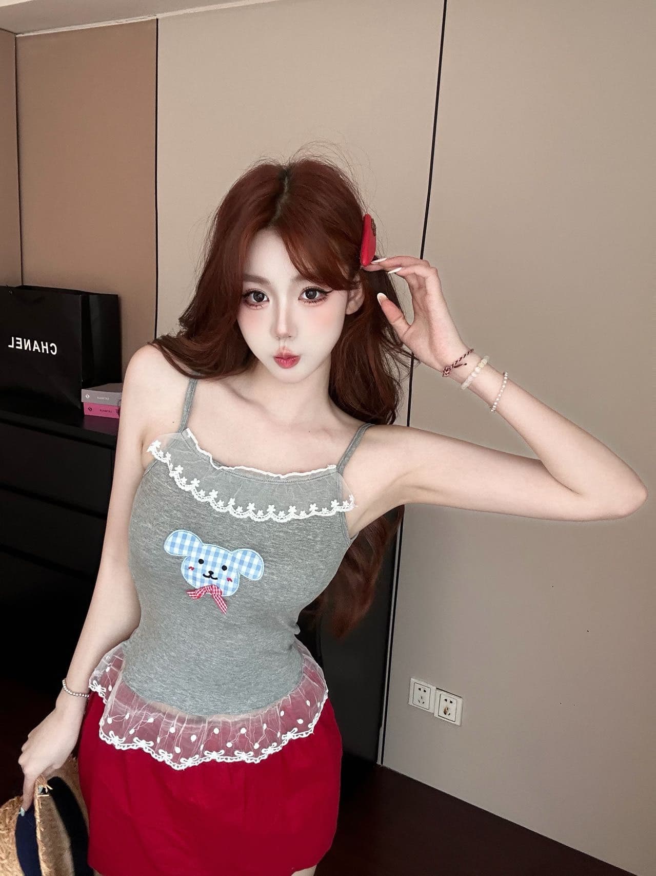 새로운 작은 대중 핫걸 k 만화 프린트 슬립 여성 허리 수축 여름 몸매 가꾸기 슬림해 보이는 벨트 가슴 패드 인사이드 가져 가라. 튜브탑 상세 이미지 31