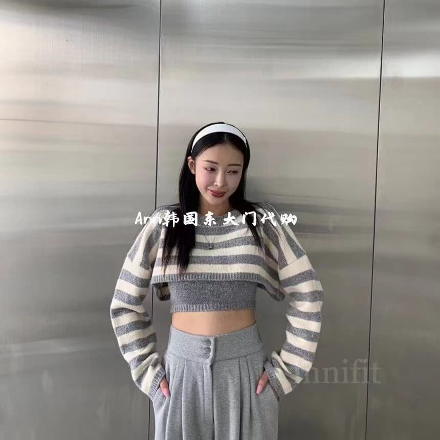 한국 동대문 가을 새로운 단색 캐미솔 배색 스트라이프 쇼트 스타일 니트 스웨터 세트 여성 상세 이미지 11