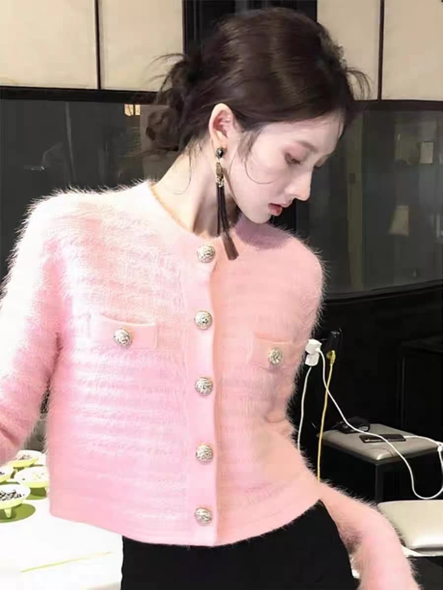 빛 럭셔리 명문 여성 작은 샤넬 스타일 모피 술 니트 스웨터 루즈핏 슬림해 보이는 스트레이트 싱글 줄 버튼 오픈 가디건 스웨터 여성 코트 상세 이미지 13