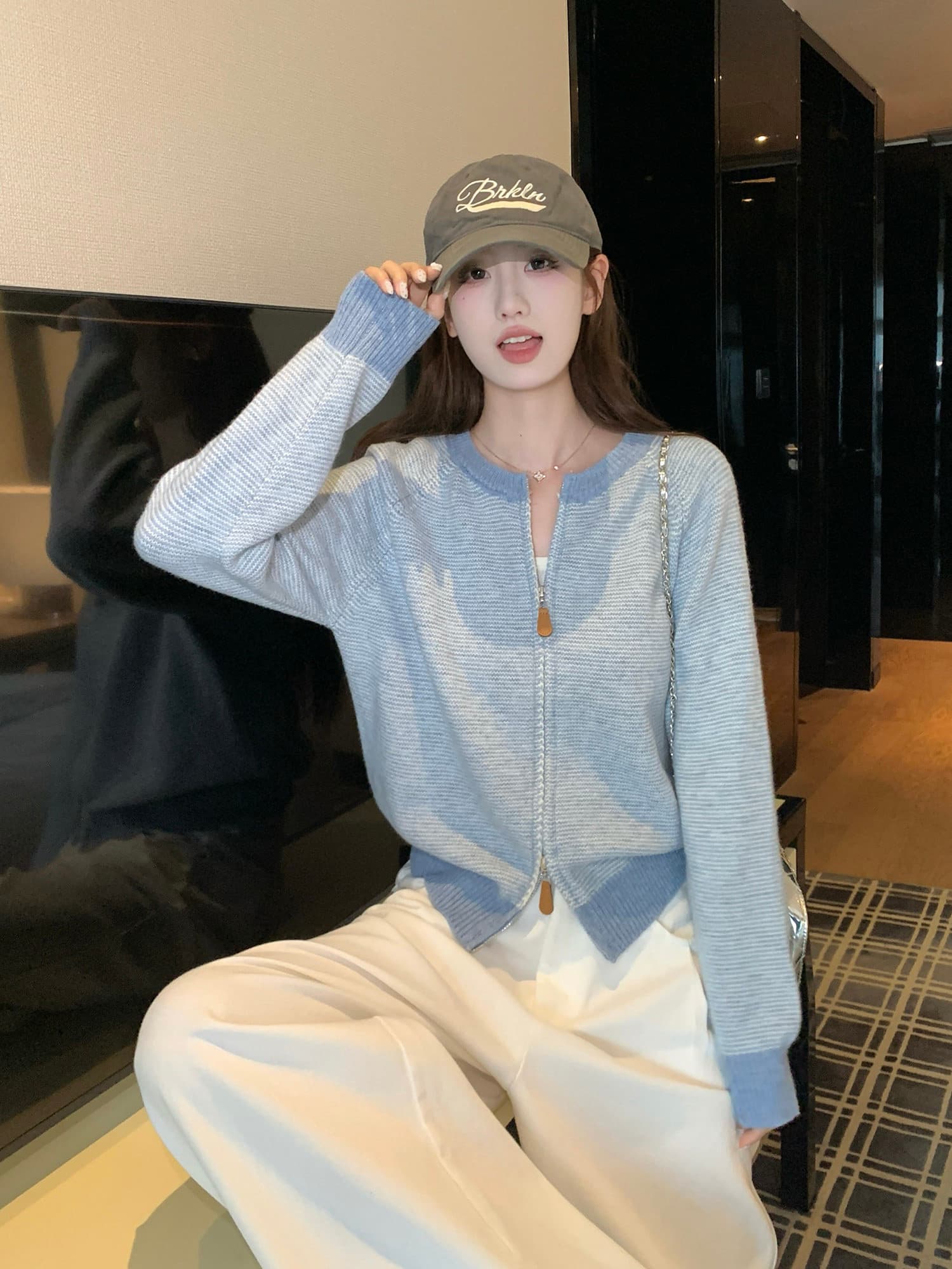 한 부서 배색 파란색 스트라이프 지퍼 스웨터 여성 코트 가을 겨울 느긋한 바람 루즈핏 캐주얼 니트 오픈 가디건 맨위 상세 이미지 1