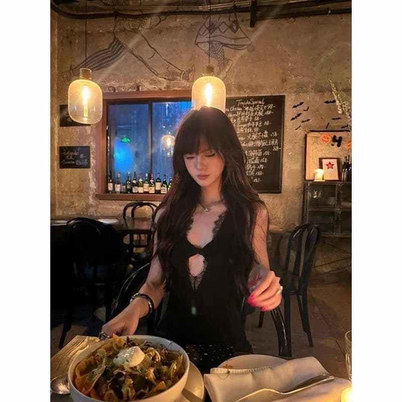 아메리칸 핫걸 레이스 하트 매듭 홀로우 아웃 민소매 올인원 맨위 여름 고급 디자인 센스 몸매 가꾸기 슬림해 보이는 맨위 여성 상세 이미지 3