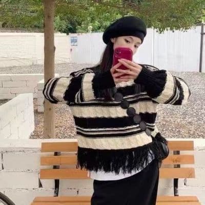 프랑스식 레트로 배색 스트라이프 술 라운드 넥 스웨터 여자 가을 겨울 디자인 센스 작은 대중 슬림해 보이는 쇼트 스타일 니트 맨위