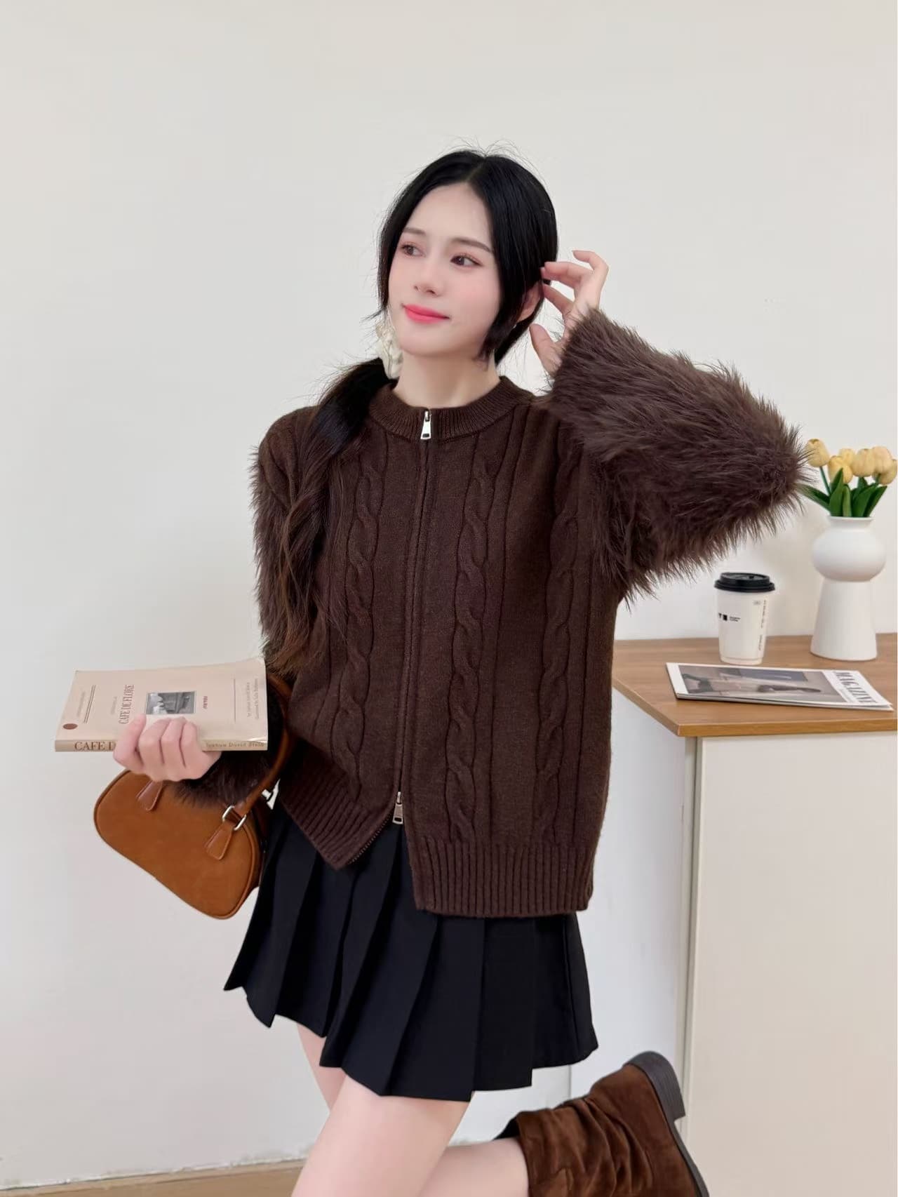 느긋한 바람 부드러운 찹쌀 모방 밍크 울 두꺼운 쇼트 스타일 스웨터 여성 코트 가을 겨울 고급 센스 루즈핏 모피 니트 오픈 가디건 상세 이미지 5