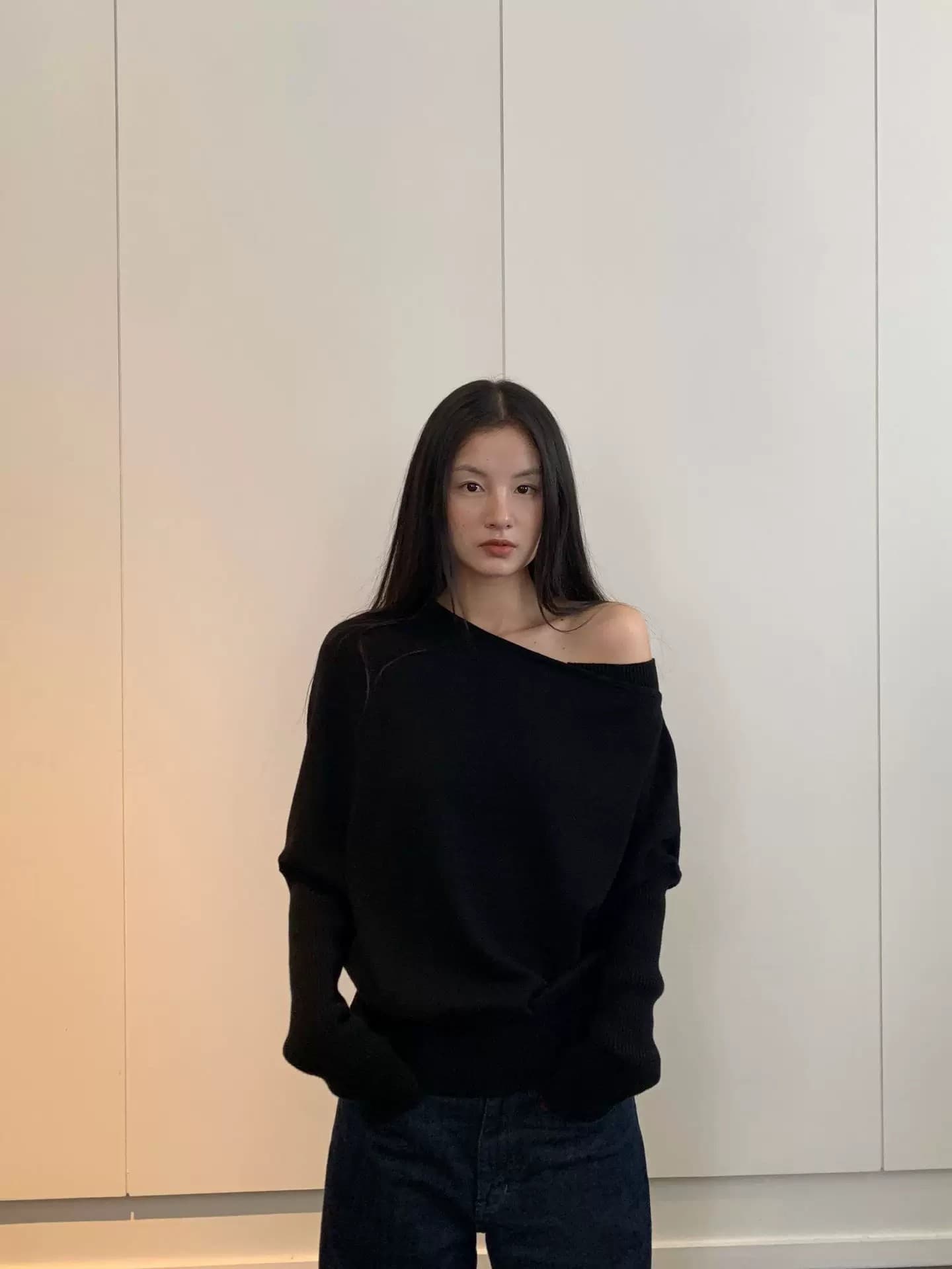 느긋한 바람 보트넥 오프숄더 스웨터 여자 디자인 센스 한 부서 루즈핏 비스듬한 어깨 니트 스웨터 맨위 상세 이미지 36