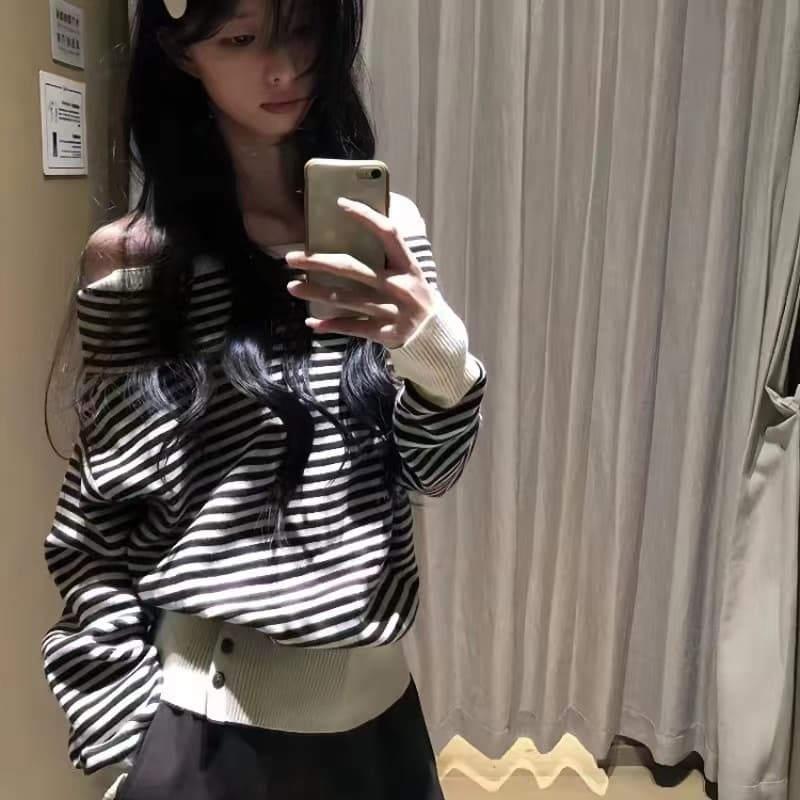 한 부서 이른 가을 분위기 센스 착용 가져 가라. 스트라이프 루즈핏 슬림해 보이는 오프숄더 니트 스웨터 스웨터 여자 가을 겨울 오프숄더 맨위