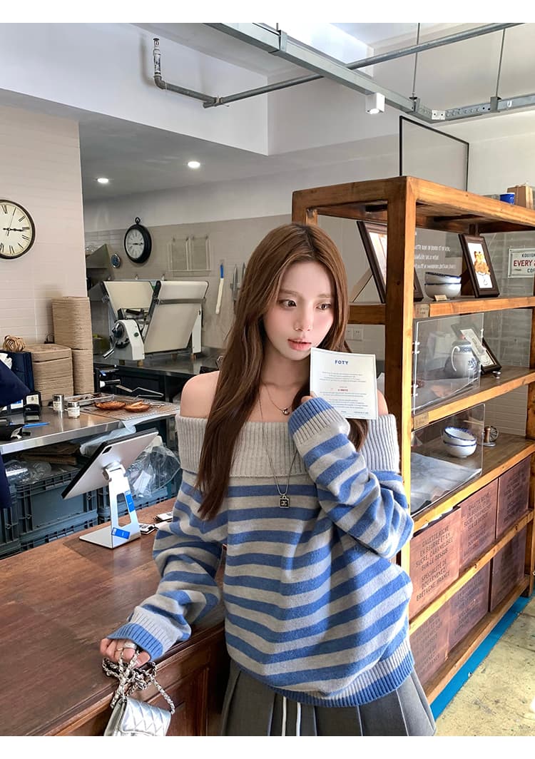 한 부서 품격 배색 스트라이프 오프숄더 니트 스웨터 2026 가을 겨울 새로운 패션 루즈핏 다용도 예쁜 스웨터 상세 이미지 2