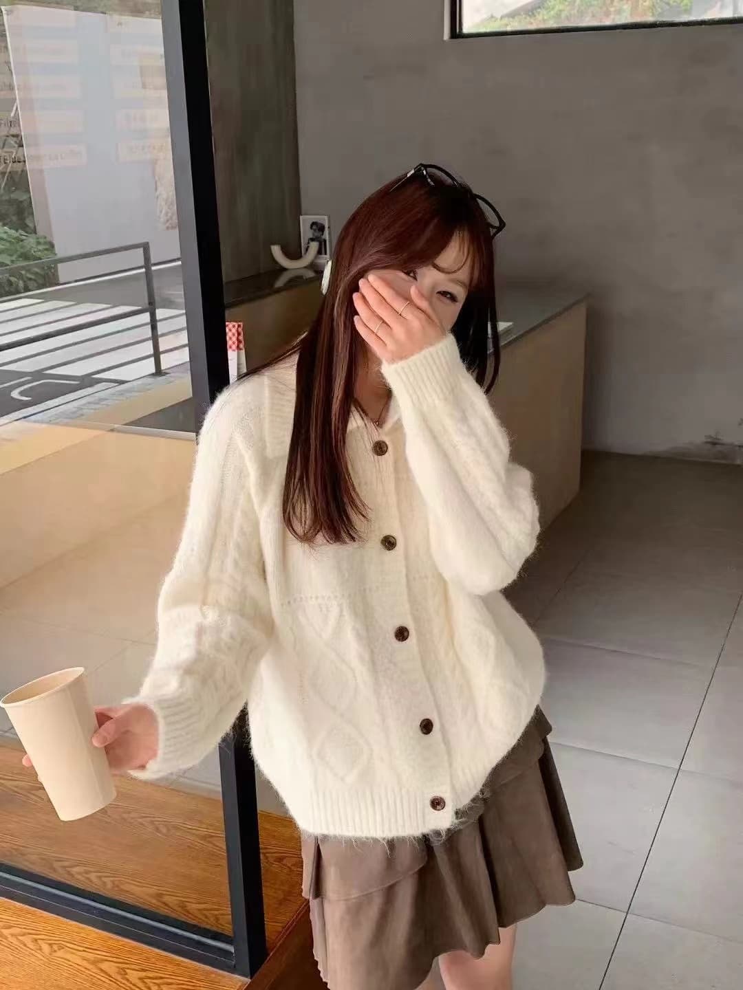 밝은색 POLO 칼라 루즈핏 느긋한 바람 니트 스웨터 여성 디자인 센스 작은 대중 고급 센스 스웨터 오픈 가디건 상세 이미지 21
