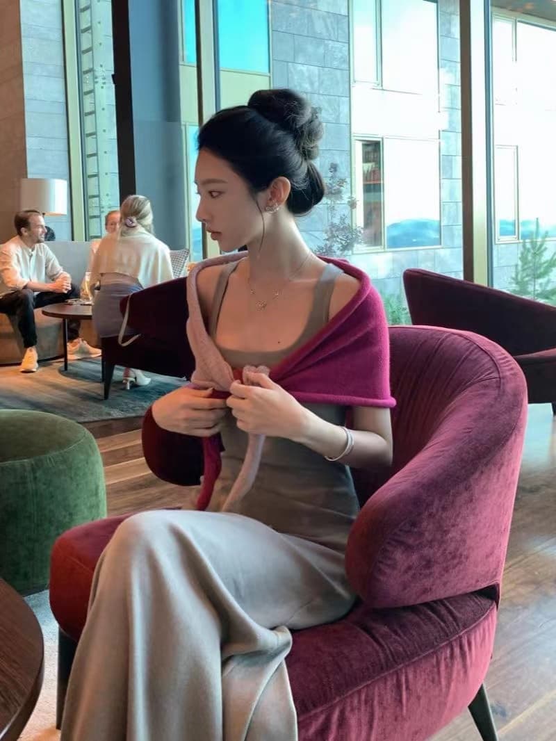배색 스택 바늘 짠 셔츠 숄 여성 2026 여름 새로운 품격 패션 다용도 캐주얼 맨위 여성 이미지 2