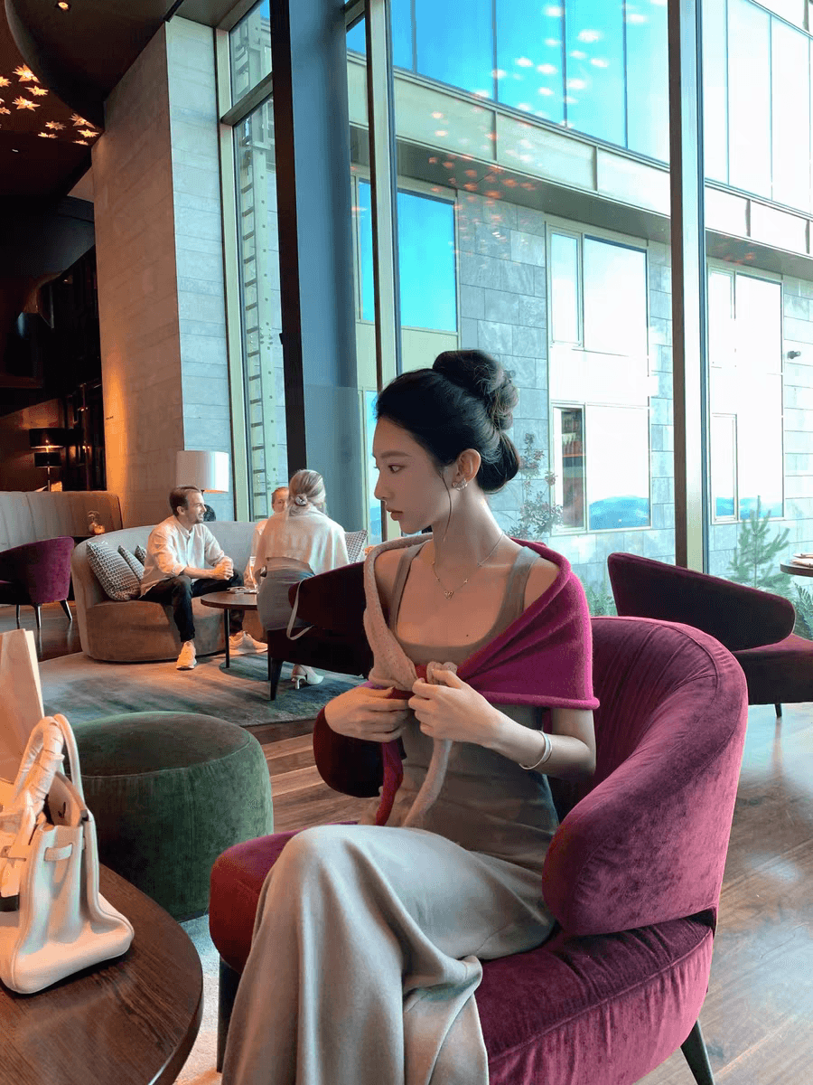 배색 스택 바늘 짠 셔츠 숄 여성 2026 여름 새로운 품격 패션 다용도 캐주얼 맨위 여성 상세 이미지 7