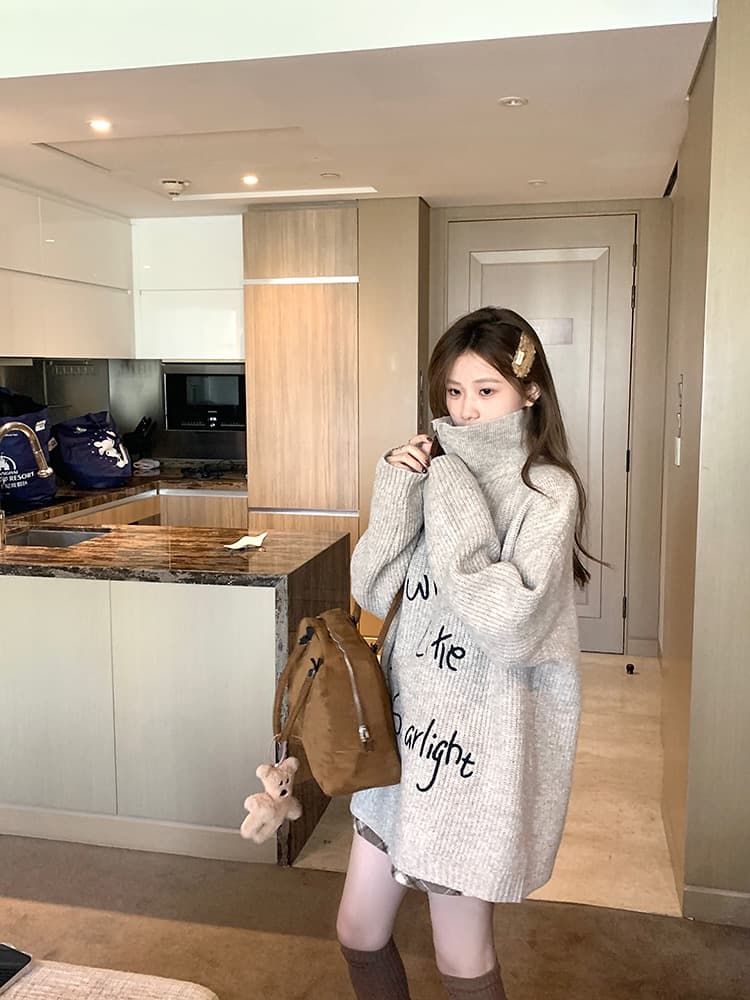 한국 스타일 우 77 디자인 센스 비스듬한 지퍼 터틀넥 느긋한 큰 스웨터 여성 겨울 알파벳 자수 루즈핏 중간 길이 니트 상세 이미지 7