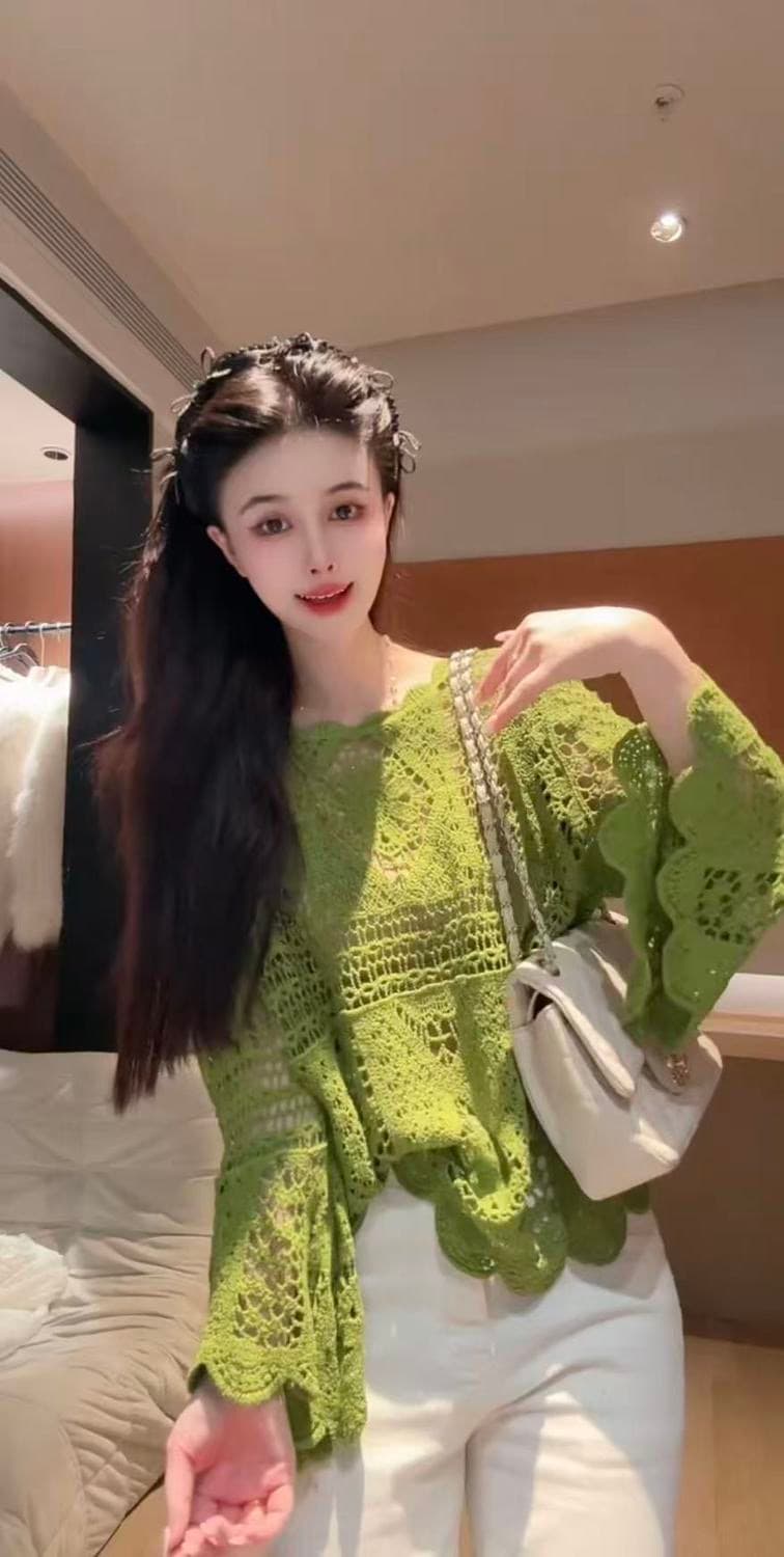 유럽 상품 무거운 작업 홀로우 아웃 자수 나팔 소매 녹색 니트 작은 셔츠 여성 가을 새로운 외국 가스 슬림해 보이는 아름다운 맨위 이미지 3