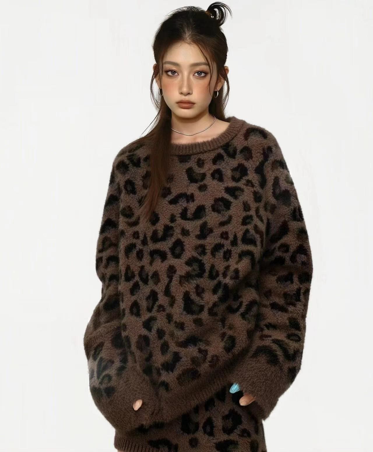 빛 럭셔리 바람 세련된 라운드 넥 레오파드 무늬 루즈핏 당겨서 플러시 긴팔 스웨터 경기 양모 하이웨이스트 반바지 투피스 세트 세트 트렌디 이미지 3