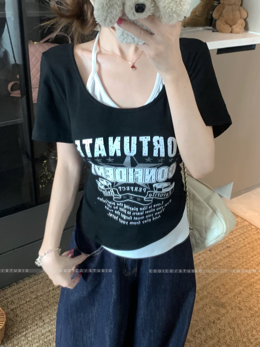 실사 핫걸 행침 목 페이크 레이어드 반팔 티셔츠 여성 여름 새로운 작은 대중 디자인 센스 짧은 맨위 이미지 2