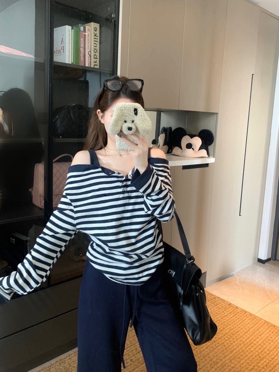 실사 봄 새로운 스트라이프 달콤한 매운맛 바람 오프숄더 긴팔 티셔츠 여성 페이크 레이어드 슬림해 보이는 캐주얼 느긋한 맨위 상세 이미지 1