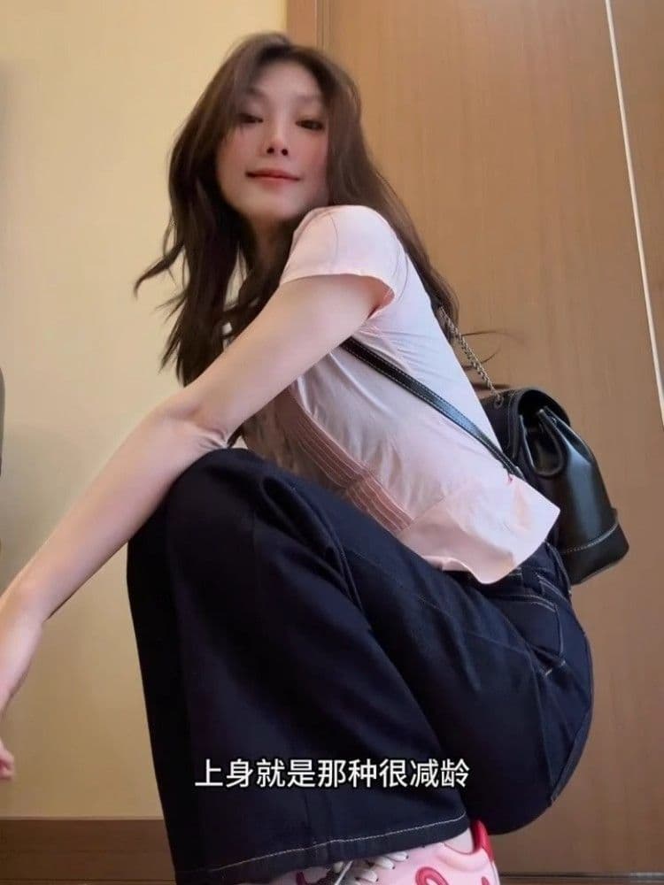 한 부서 연령 감소 핑크색 플리츠 작은 키 반팔 여성 셔츠 여름 2025 새로운 긍정적 인 어깨 허리 수축 연꽃 잎 측면에 상세 이미지 5