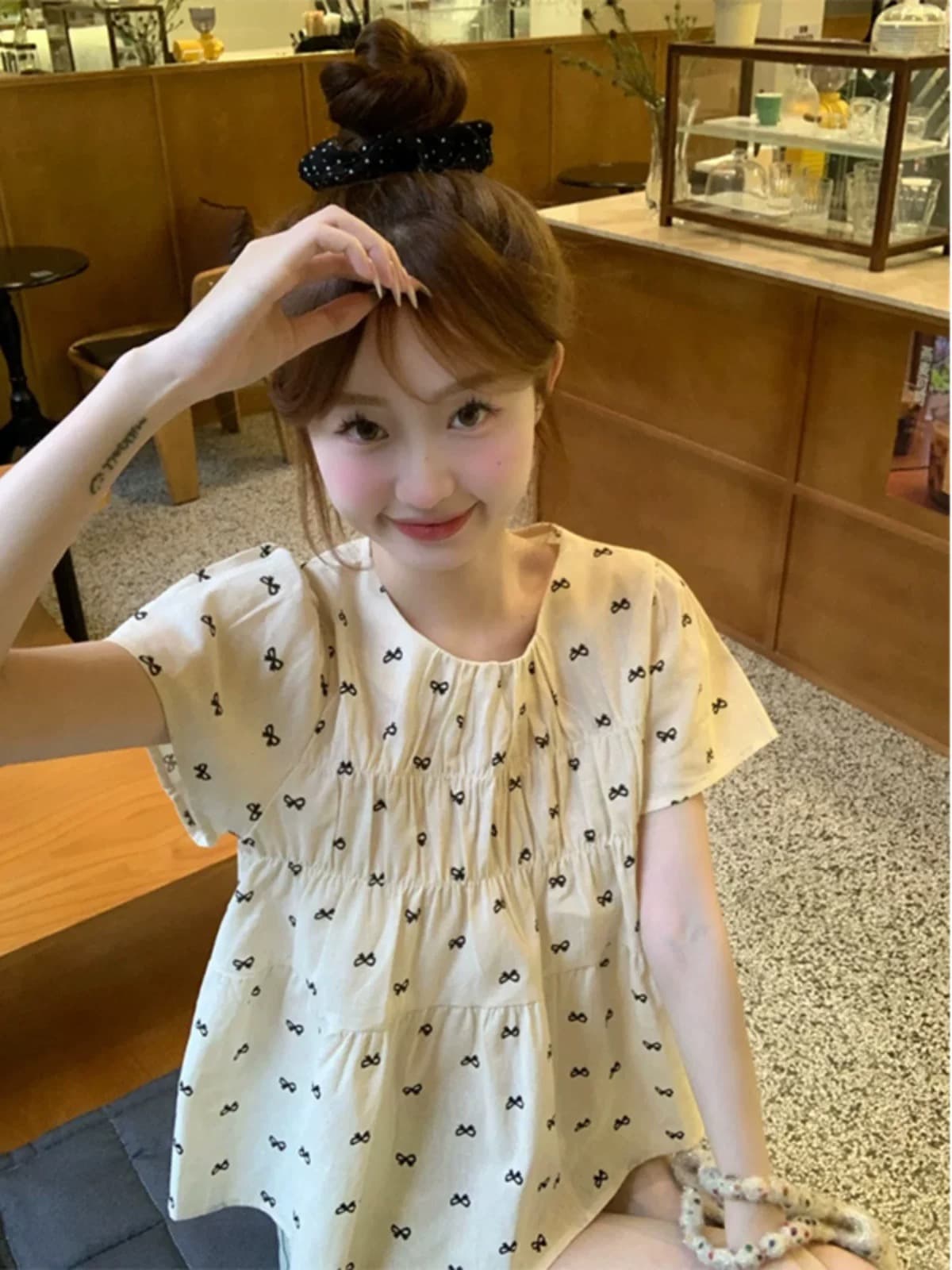 일본식 달콤함 반팔 꽃무늬 여성 셔츠 여름 고급 센스 빛 럭셔리 인형 셔츠 루즈핏 작은 키 주름 맨위 이미지 4