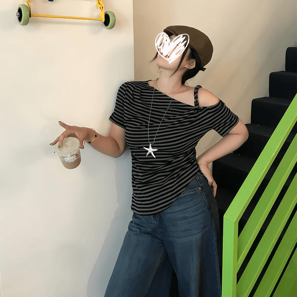 디자인 센스 작은 대중 오프숄더 반팔 티셔츠 여성 여름 새로운 비스듬한 어깨 몸매 가꾸기 슬림해 보이는 캐주얼 다용도 맨위 상세 이미지 2