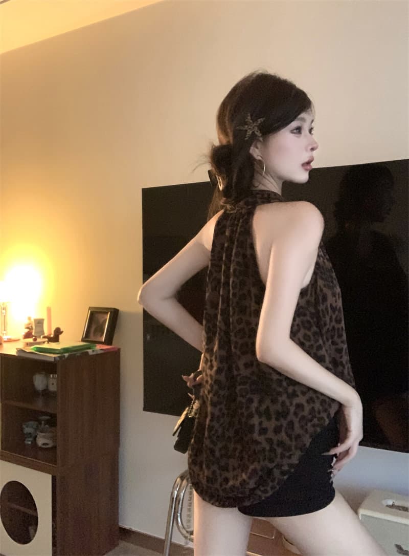 경관 그림 정가 평직 공단 레트로 레오파드 무늬 행침 목 조끼 여성 새로운 핫걸 바람 품격 V넥 슬립 맨위 상세 이미지 4