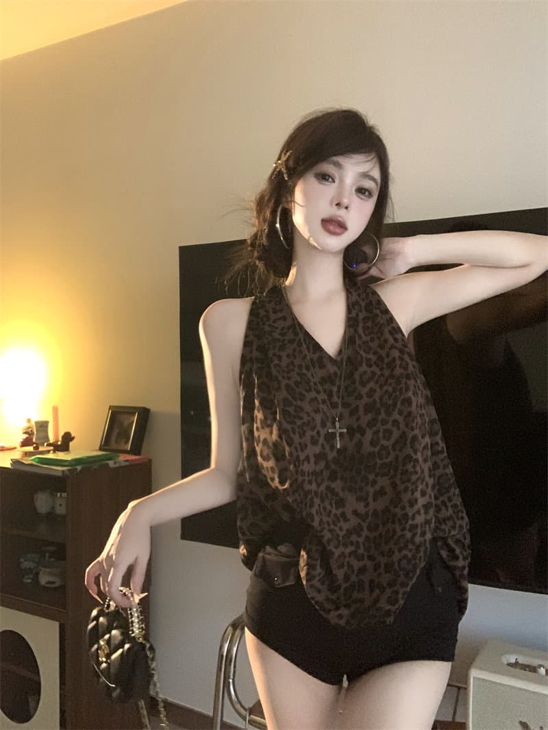 경관 그림 정가 평직 공단 레트로 레오파드 무늬 행침 목 조끼 여성 새로운 핫걸 바람 품격 V넥 슬립 맨위 상세 이미지 5