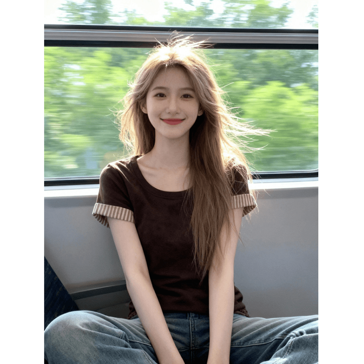 개성 커피 색상 스트라이프 커프스 티셔츠 여성 봄 여름 새로운 라운드 넥 배색 디자인 연령 감소 슬림해 보이는 달콤한 자매 바람 맨위 이미지 2