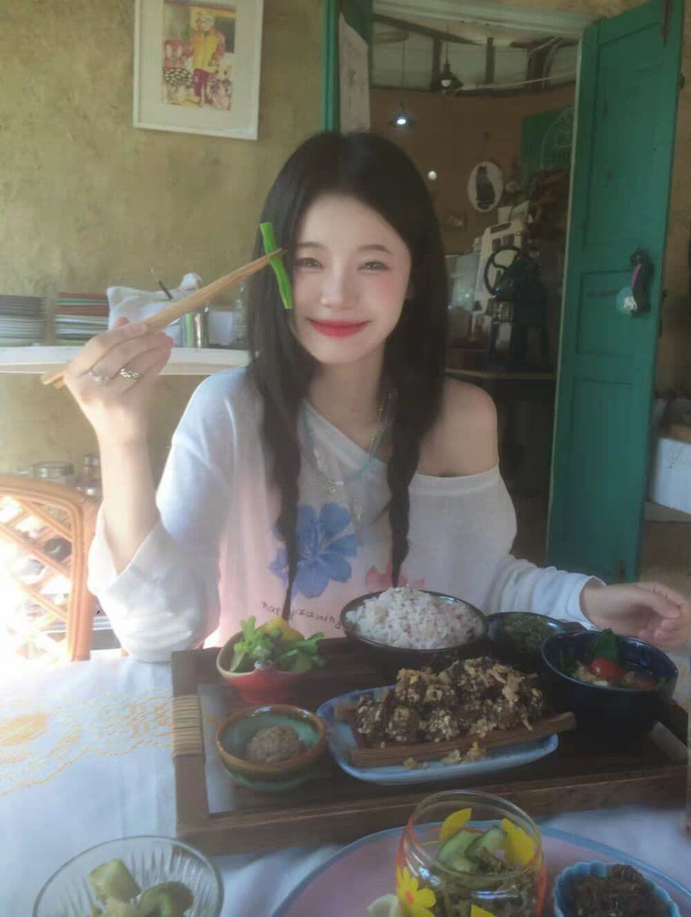 눈꽃 면 65 면 35 폴리에스터 165 그램 달콤함 도파민 작은 대중 자외선 차단 블라우스 티셔츠 여성 상세 이미지 2