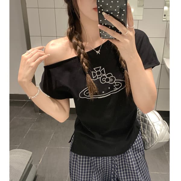 아메리칸 핫걸 비스듬한 칼라 오프숄더 고양이 핫픽스 반팔 티셔츠 여성 디자인 센스 몸매 가꾸기 슬림해 보이는 맨위 여름