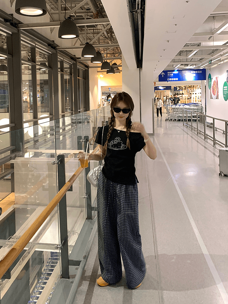 아메리칸 핫걸 비스듬한 칼라 오프숄더 고양이 핫픽스 반팔 티셔츠 여성 디자인 센스 몸매 가꾸기 슬림해 보이는 맨위 여름 상세 이미지 10