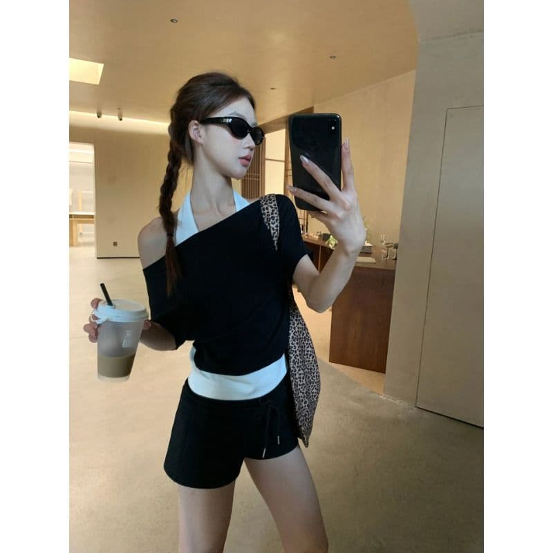 40 좋은 면 디자인 센스 배색 페이크 레이어드 행침 목 보트넥 맨위 티셔츠 오프숄더 반팔 여성 여름