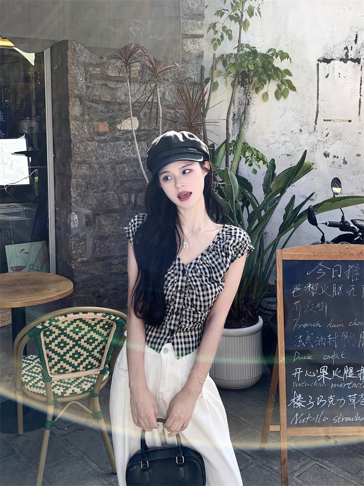 원본 셔틀 직물 홍콩 느낌 흑인과 백인 체크무늬 V넥 민소매 셔츠 여름 몸매 가꾸기 슬림해 보이는 쇼트 스타일 맨위 상세 이미지 5
