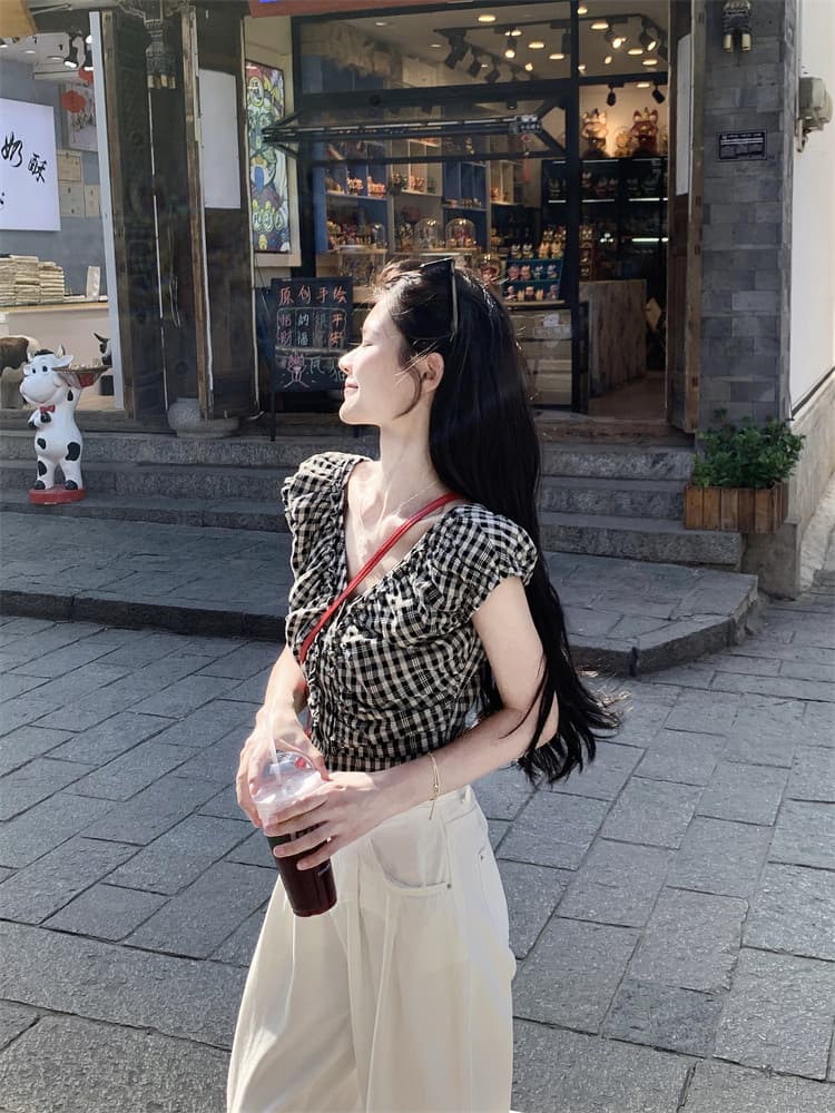 원본 셔틀 직물 홍콩 느낌 흑인과 백인 체크무늬 V넥 민소매 셔츠 여름 몸매 가꾸기 슬림해 보이는 쇼트 스타일 맨위 상세 이미지 10