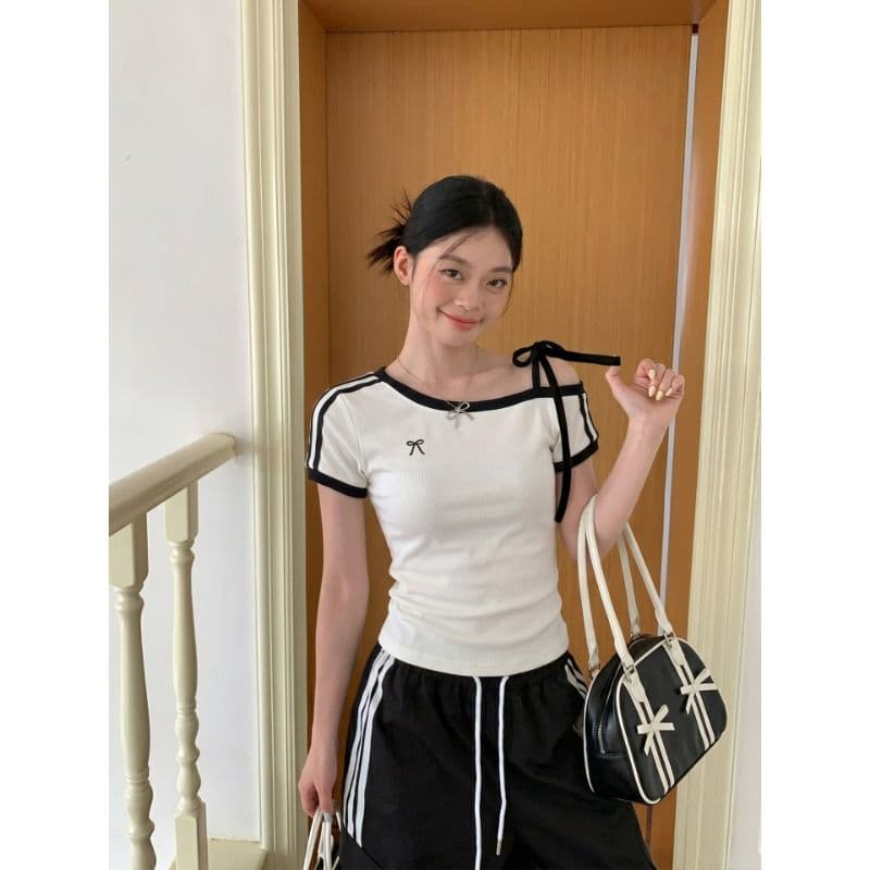 원본 것 원단 아메리칸 비스듬한 오프숄더 스트랩 스트라이프 반팔 티셔츠 여름 핫걸 긍정적 인 어깨 의류 이미지 4