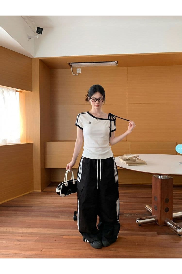원본 것 원단 아메리칸 비스듬한 오프숄더 스트랩 스트라이프 반팔 티셔츠 여름 핫걸 긍정적 인 어깨 의류 상세 이미지 5