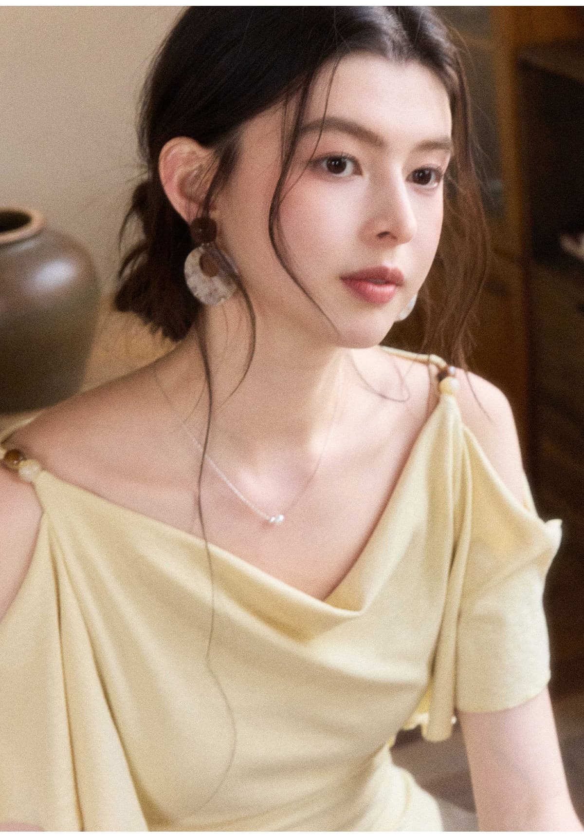 260 그램 1 1 인 면 프랑스식 달콤한 스타일 흔들다 칼라 프릴 오프숄더 티셔츠 여름 품격 맨위 상세 이미지 6