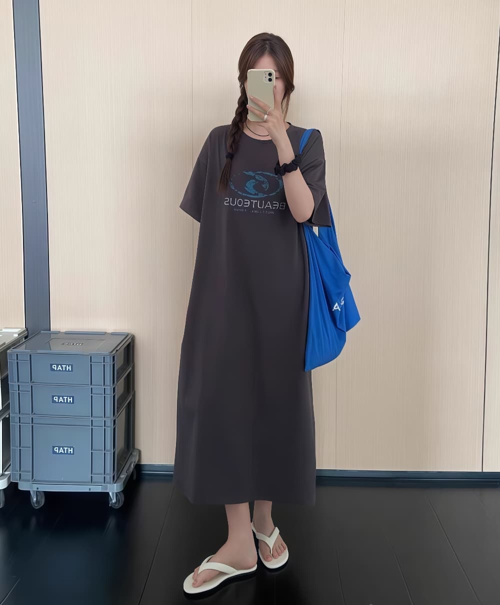 한국 스타일 루즈핏 빅 사이즈 항구 바람 드레스 유럽과 미국 디자인 센스 반팔 중간 길이 트임 티셔츠 치마 이미지 2