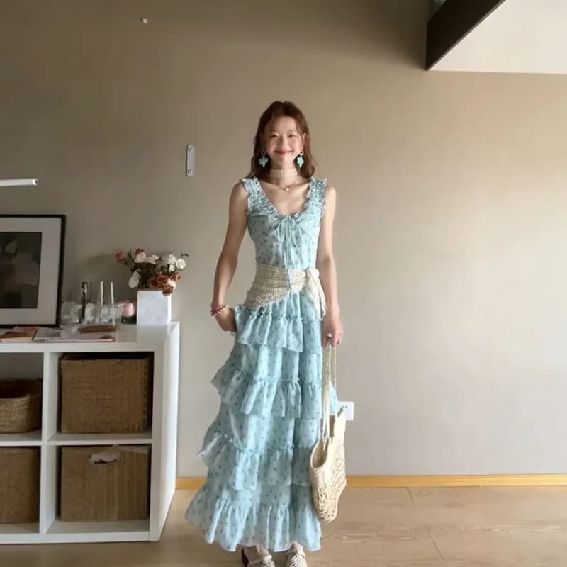 여름 해변가 휴가 바람 파란색 꽃무늬 멜빵 여성 드레스 한국 스타일 달콤함 신선함 품격 허리 수축 케이크 드레스 상세 이미지 7
