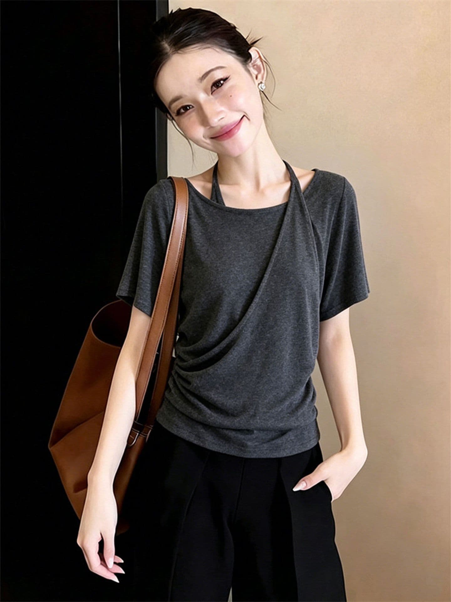 컬러 코튼 당겨 프레임 레트로 페이크 레이어드 행침 목 반팔 티셔츠 여성 여름 디자인 센스 수리 느긋한 바람 맨위 상세 이미지 3