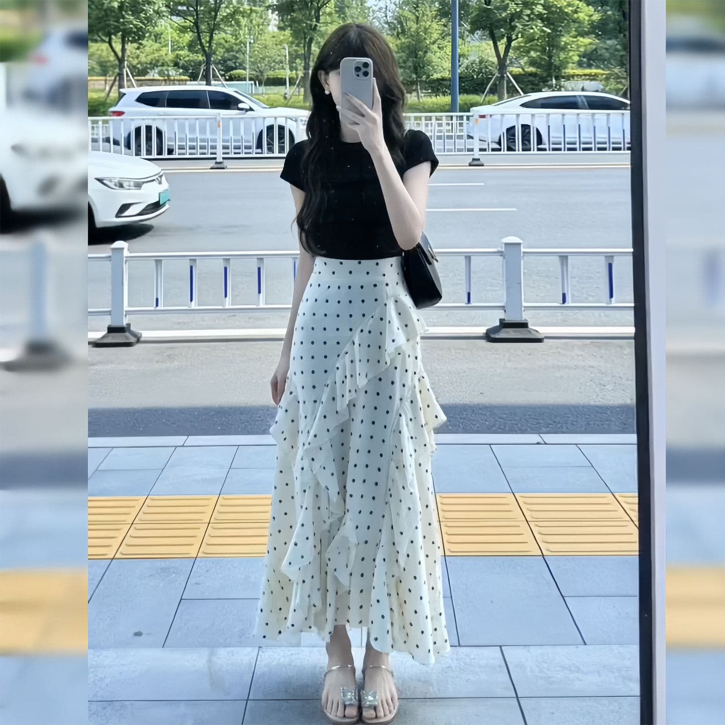 한 부서 도트 무늬 레이스 반신 스커트 여성 여름 2026 새로운 하이웨이스트 몸매 가꾸기 한 마디 작은 키 디자인 센스 우산 치마 상세 이미지 1