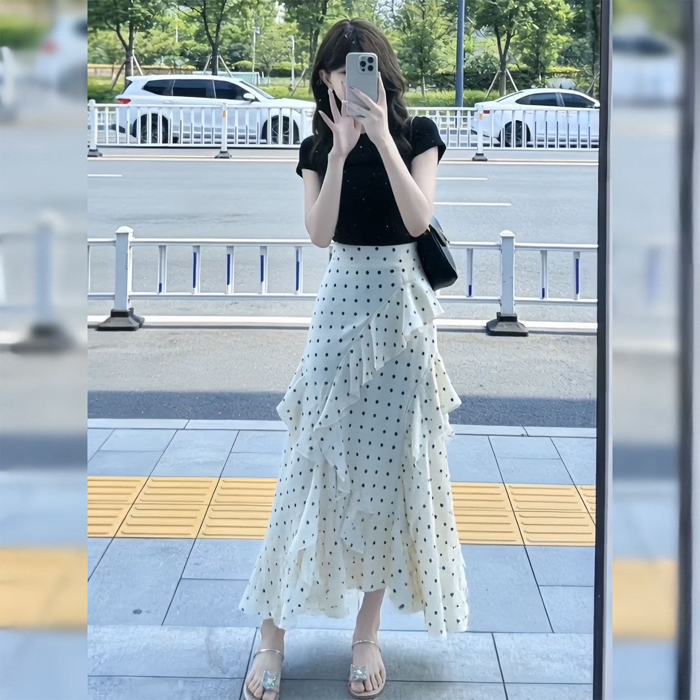 한 부서 도트 무늬 레이스 반신 스커트 여성 여름 2026 새로운 하이웨이스트 몸매 가꾸기 한 마디 작은 키 디자인 센스 우산 치마 상세 이미지 4