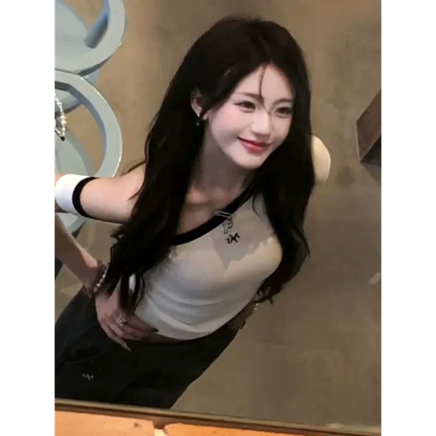 40 순면 한 부서 순수한 욕망 핫걸 바람이 아닙니다. 대칭 오프숄더 반팔 티셔츠 여성 여름 몸매 가꾸기 슬림해 보이는 디자인 센스 이미지 5