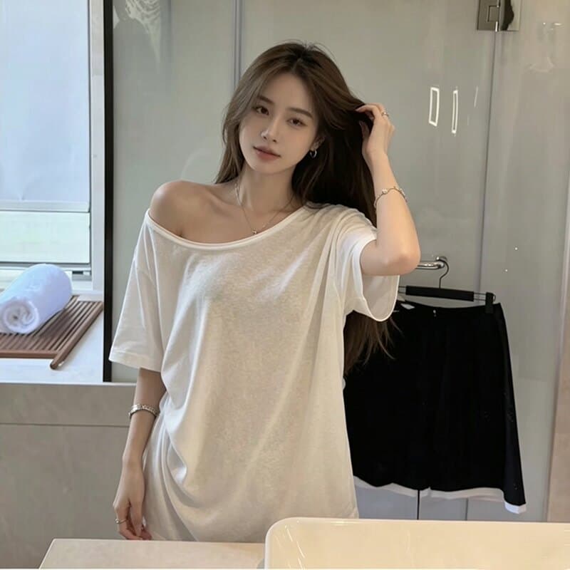 오프숄더 화이트 반팔 티셔츠 여성 여름 얇은 스타일 다용도 루즈핏 캐주얼 느긋한 바람 비스듬한 어깨 자외선 차단 블라우스 맨위 이미지 2