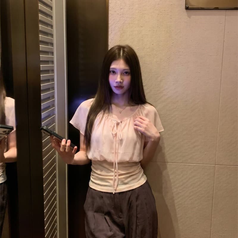 원본 품질 얕은 살구 색상 페이크 레이어드 패치워크 레이스업 V넥 연꽃 잎 소매 셔츠 품격 맨위 이미지 5