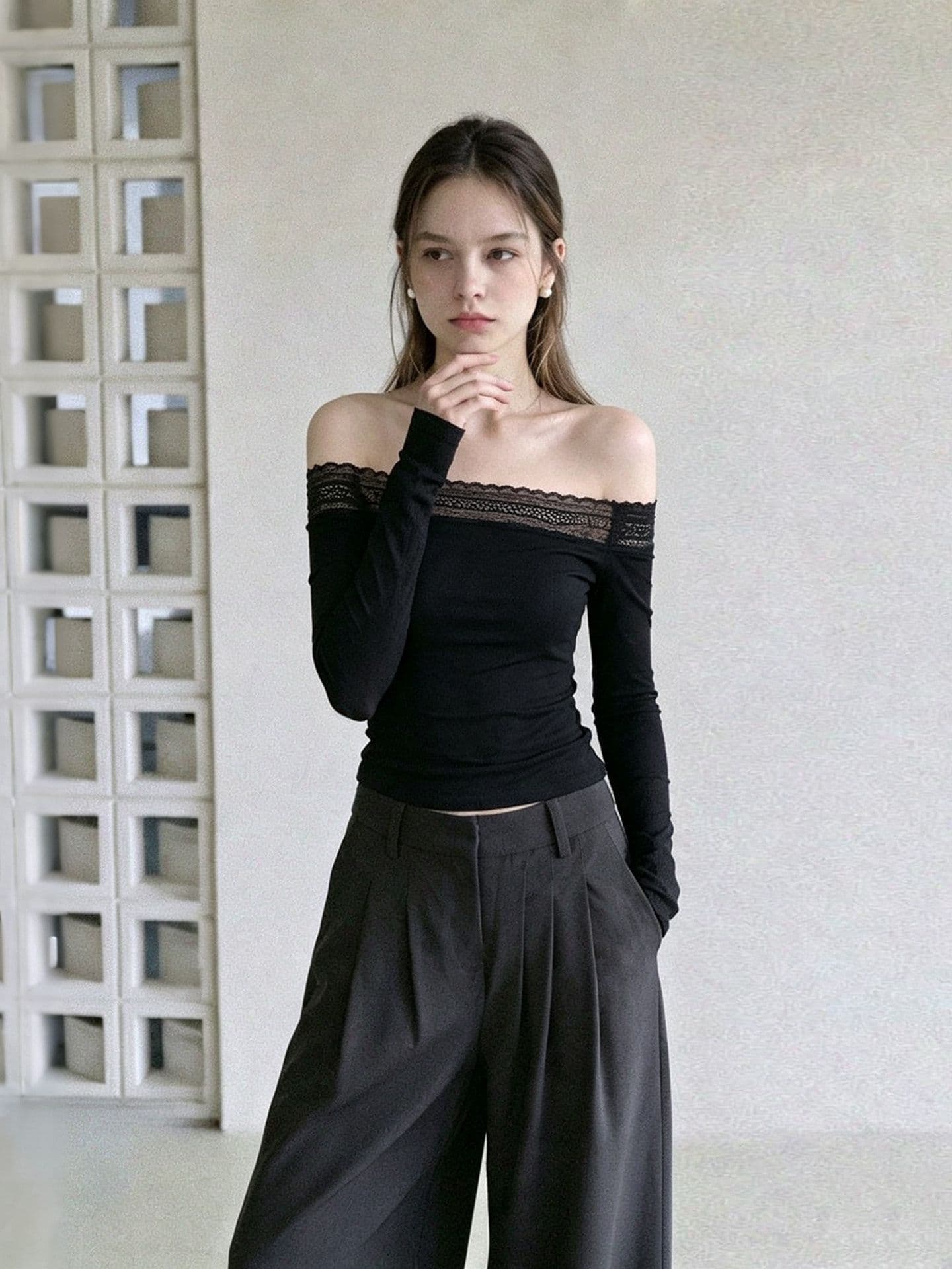 고유 한 아름다운 오프숄더 레이스 조각 긴팔 티셔츠 여성 오프숄더 몸매 가꾸기 슬림해 보이는 품격 화이트 만나는 맨위 상세 이미지 5