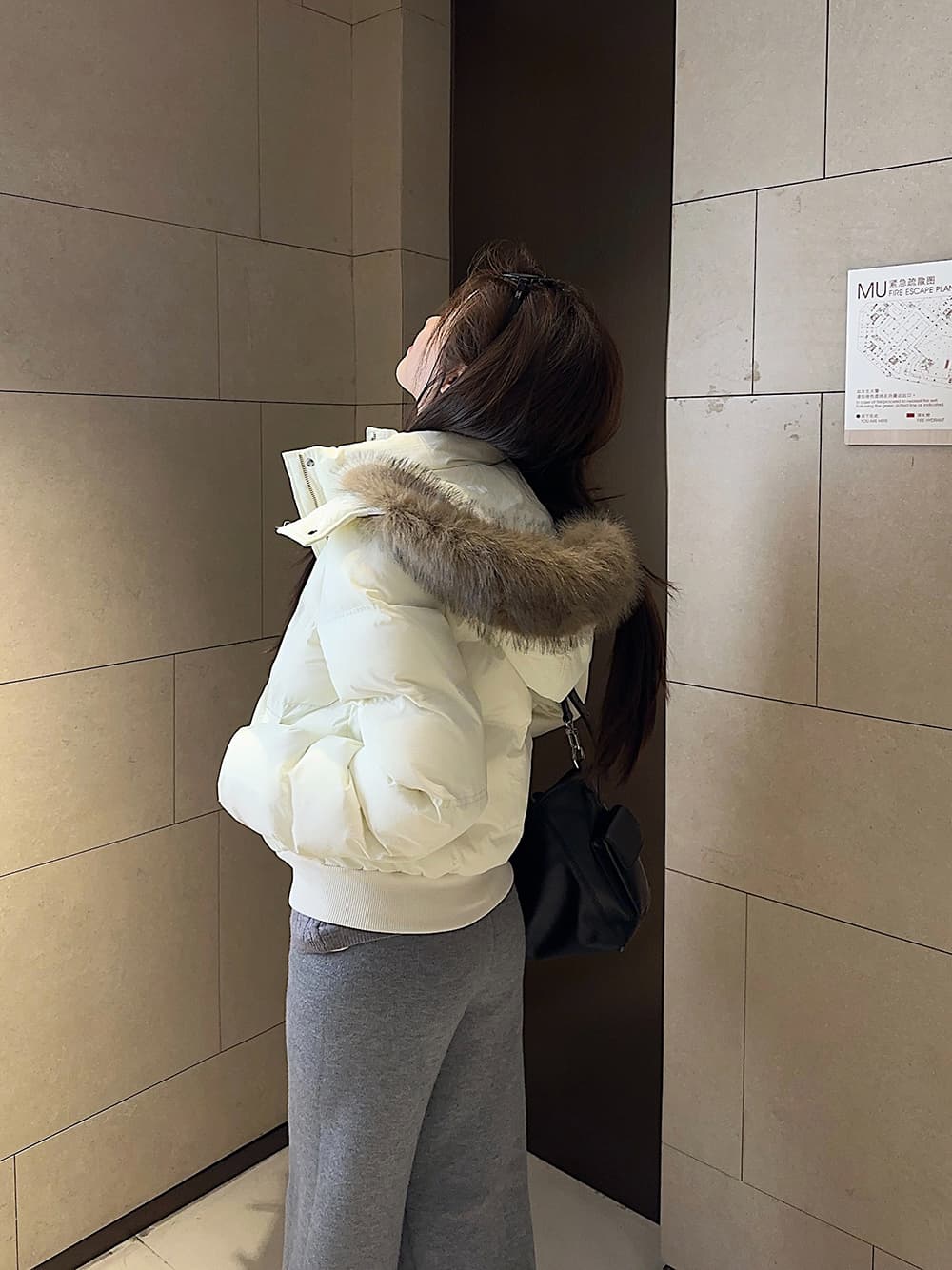 겨울 새로운 다용도 큰 모피 칼라 후드 다운 재킷 여성 짧은 다용도 보온 두꺼운 면 옷 재킷 상세 이미지 25