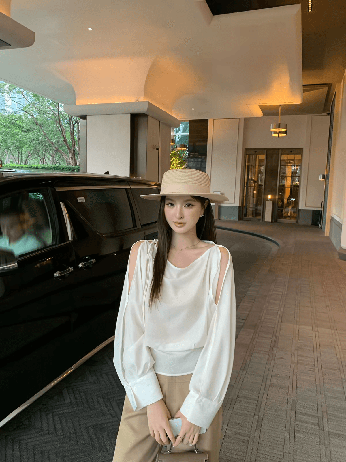 원본 솜씨 면 100% 원단 프랑스식 홀로우 아웃 스트랩 오프숄더 긴팔 여성 셔츠 작은 대중 맨위 상세 이미지 1