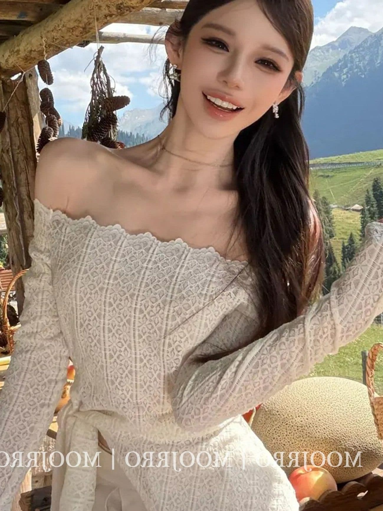 한 부서 오프숄더 레이스 긴팔 티셔츠 여성 가을 디자인 센스 불규칙 레이스업 나비 매듭 허리 수축 슬림해 보이는 맨위 이미지 4