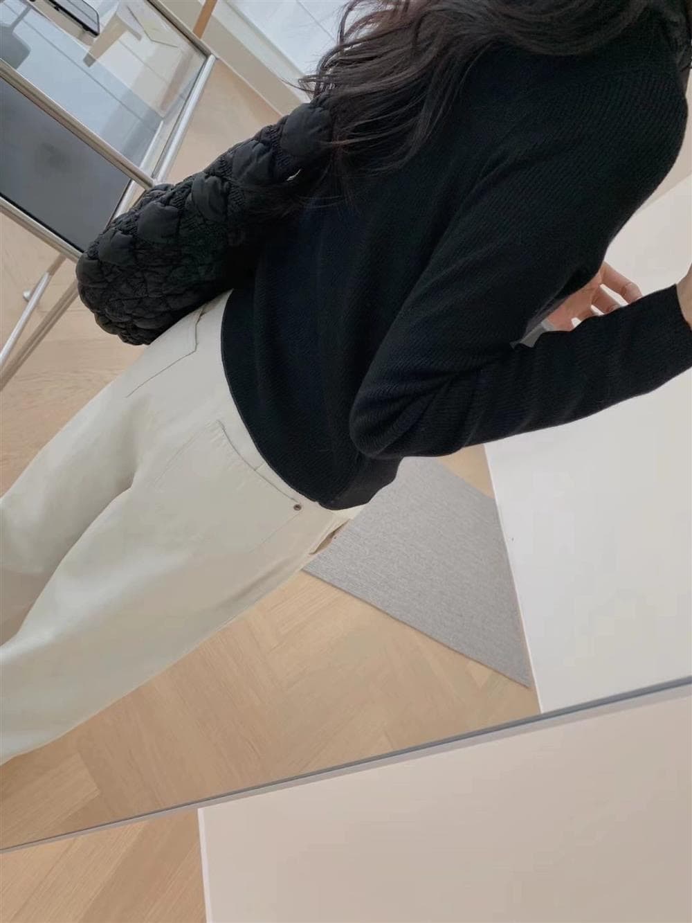 높은 품질 원단 검정색 페이크 레이어드 V넥 인사이드 가져 가라. 가을 몸매 가꾸기 슬림해 보이는 기본 셔츠 긴팔 맨위 상세 이미지 5
