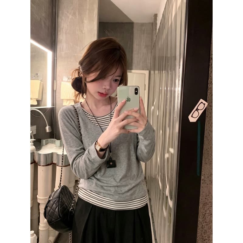 원본 품질 눈꽃 면 스트라이프 페이크 레이어드 긴팔 티셔츠 가을 빅 사이즈 루즈핏 느긋한 바람 블라우스 맨위 상세 이미지 4